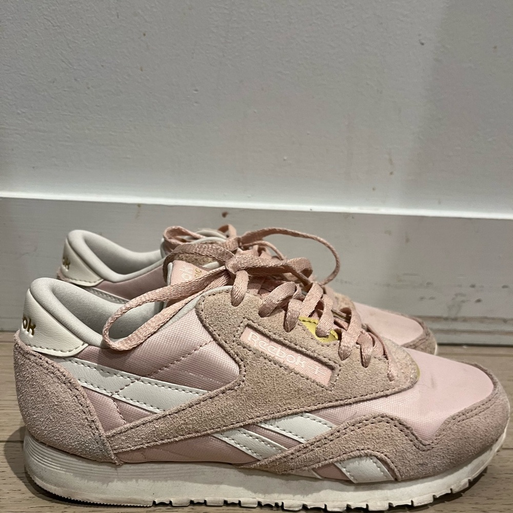Light Pink Nylon Classic Reebok